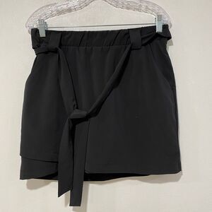 Athleta Black Belted Skort Size Medium Activewear Skirt with Shorts